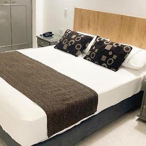 Classic Single Room